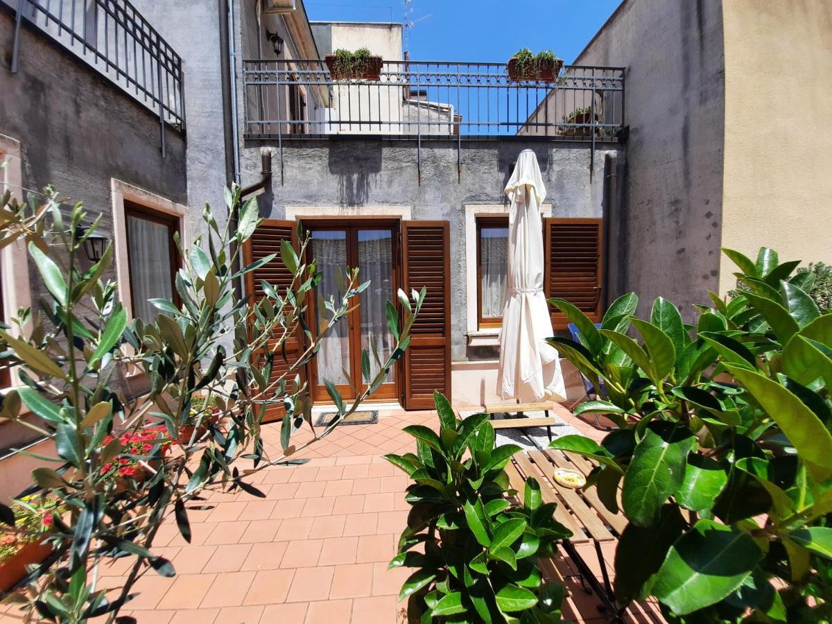 Il Borghetto Di San Giuseppe Etnarooms&Apartments Nicolosi Ngoại thất bức ảnh