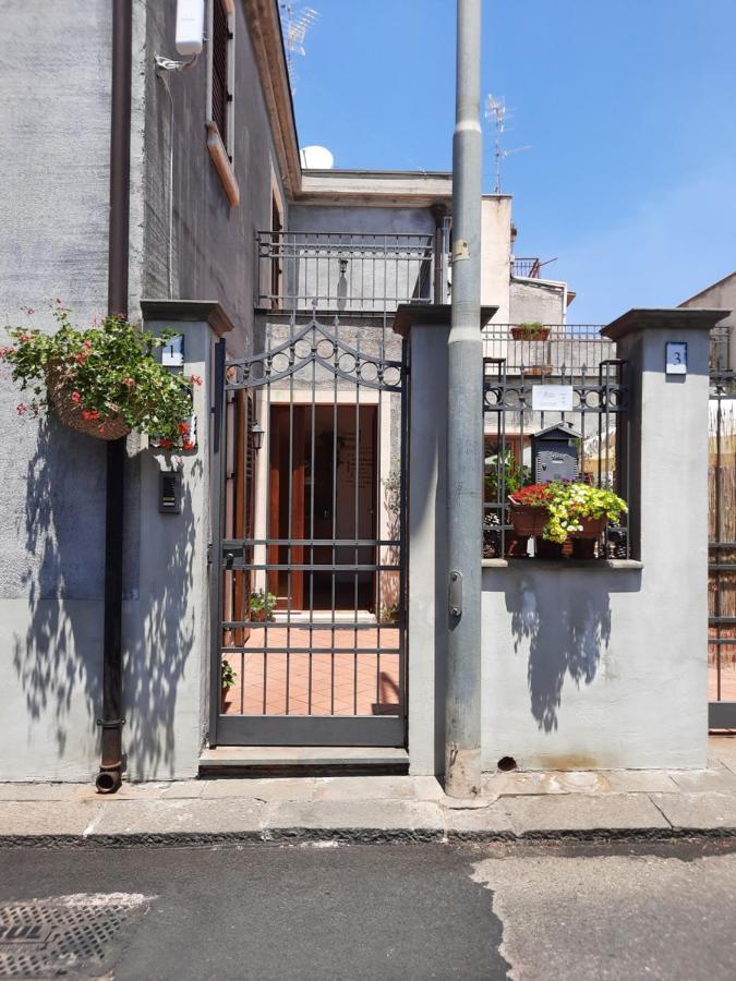 Il Borghetto Di San Giuseppe Etnarooms&Apartments Nicolosi Ngoại thất bức ảnh
