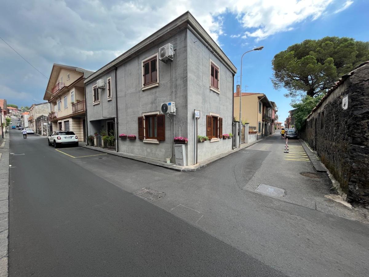 Il Borghetto Di San Giuseppe Etnarooms&Apartments Nicolosi Ngoại thất bức ảnh